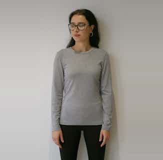 Organic Bamboo Long-Sleeve Tee | Grey from Rozenbroek in eco-conscious t-shirts for women, Sustainable Tops For Women