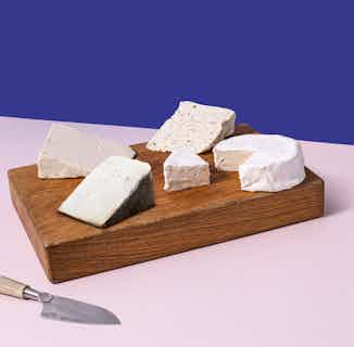 Veganuary Cheese Box | 5 Vegan Indulgent & Rich Cheeses from Honestly Tasty