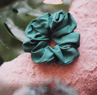 Jade scrunchie | bamboo from Rose Corps